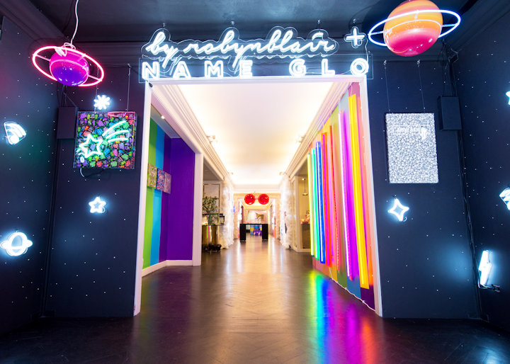 On January 14, New York-based candy artist By Robynblair and neon studio Name Glo launched their artists-in-residence installation at Bergdorf Goodman’s flagship store in New York.