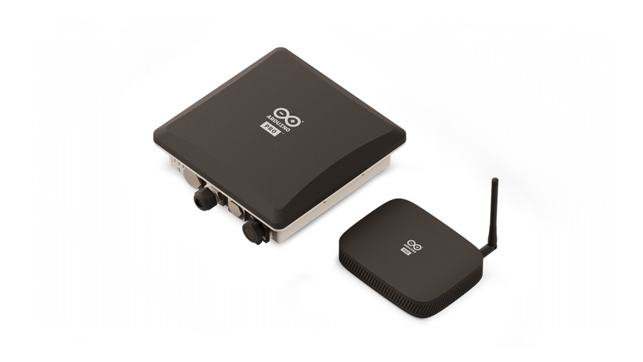 Lora Gateway Both Perspective 01