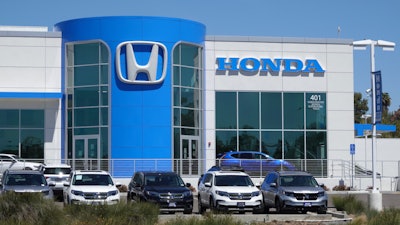 A Honda dealership in Vista, CA.