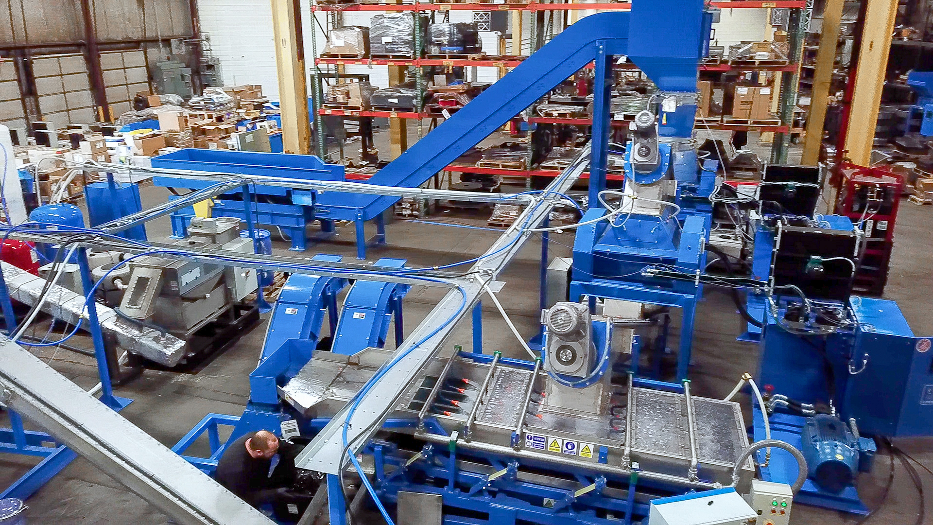 Battery recyclers require a comprehensive, turnkey solution designed to safely and efficiently shred the largest commercial EV battery packs on the market, without having to discharge the battery first.