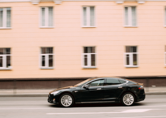 080417 In Pivotal Moment Tesla