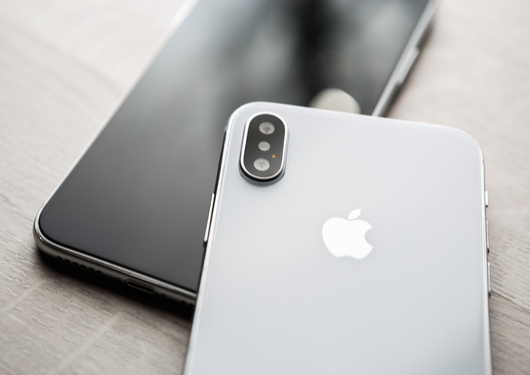 1129 Apple Is Under Fire