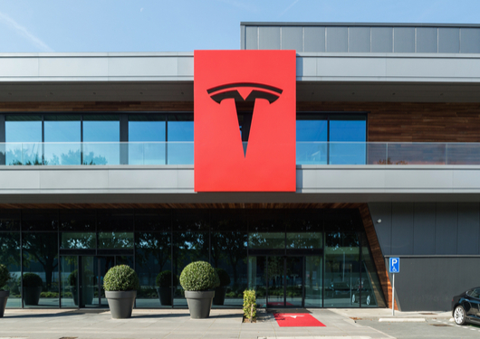 0614 Inside Teslas Model3