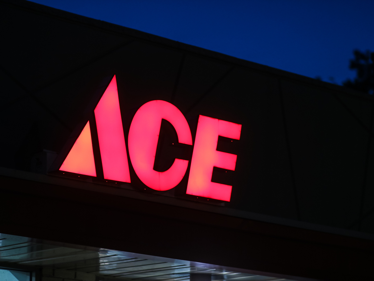 1023 Ace Hardware Nails Global