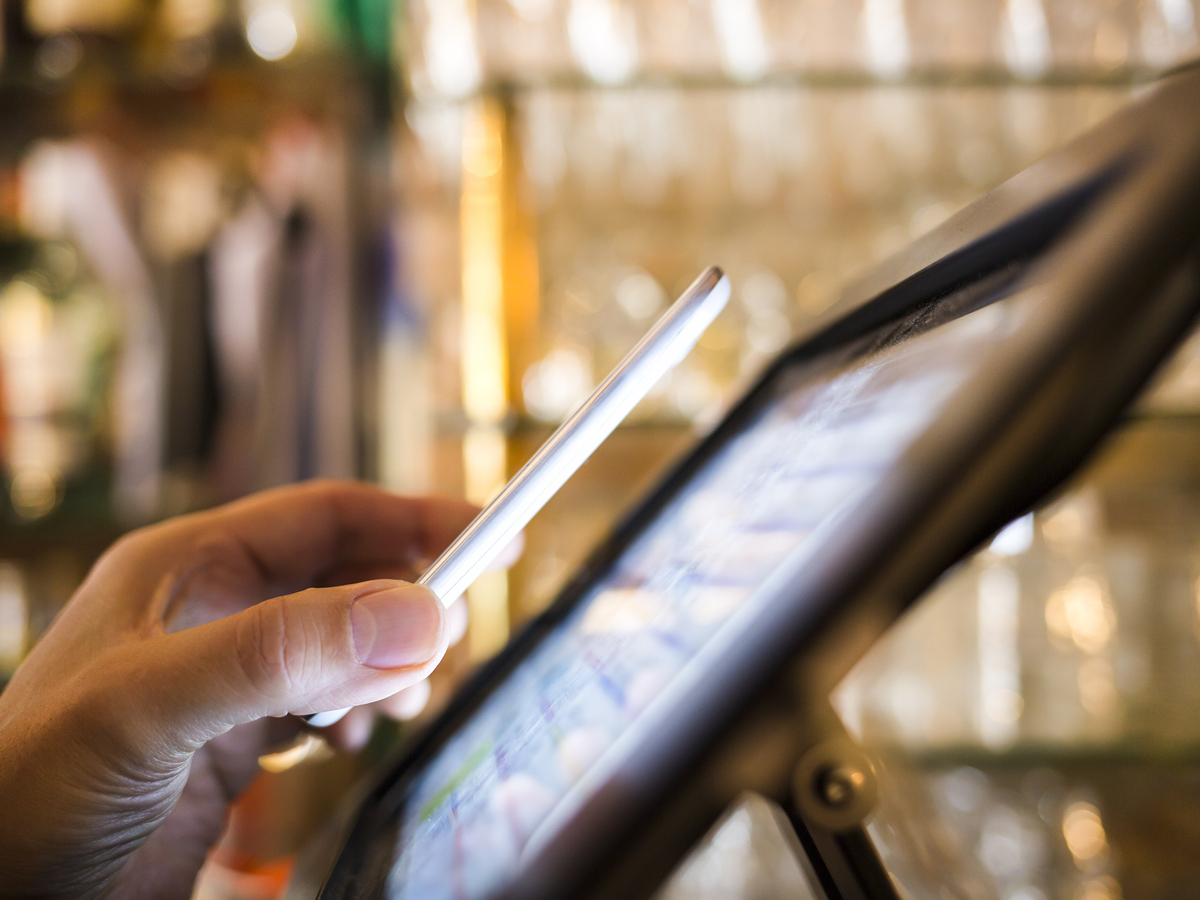 1106 Retailers Are Spending Big