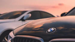 1220 Luxury Car Rivals Discuss