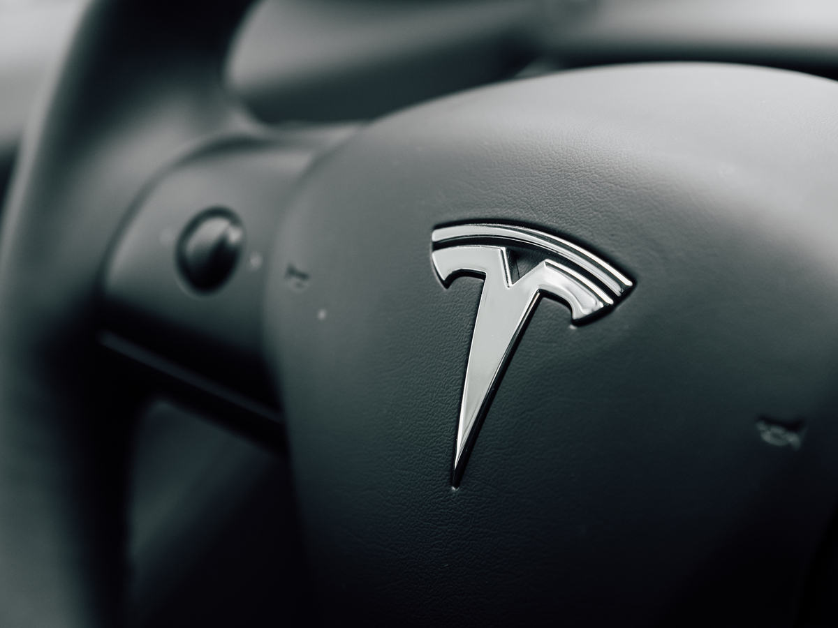 0108 Tesla
