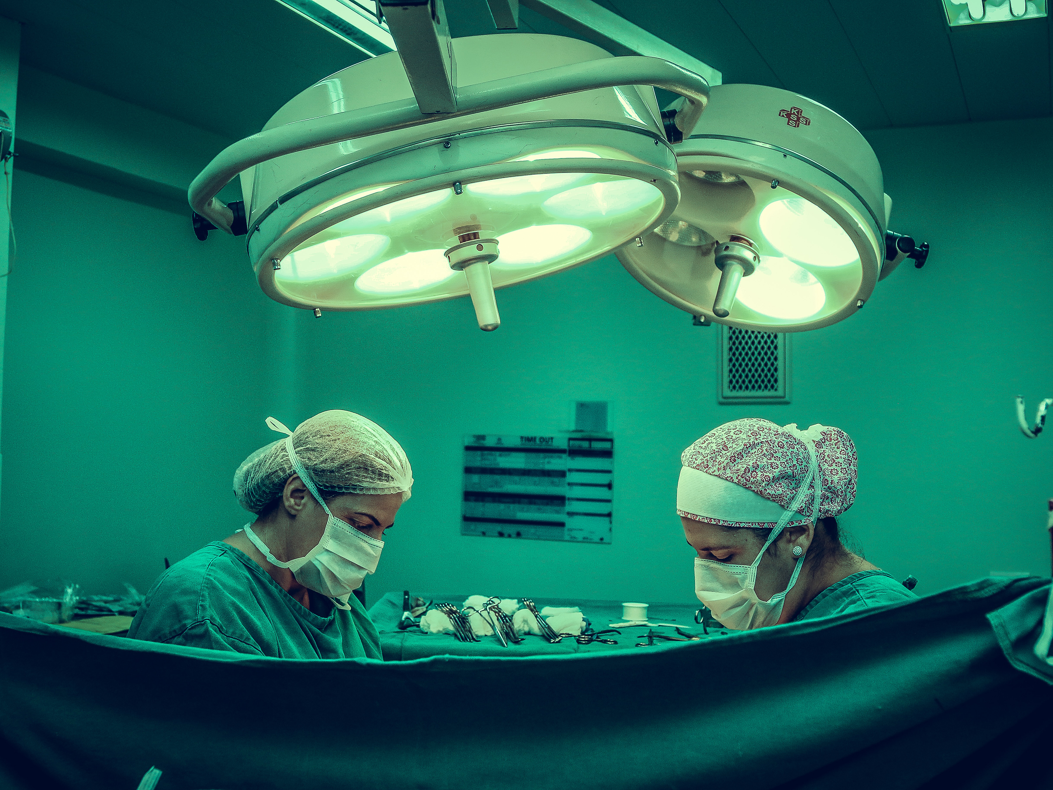 0204 Optimizing Healthcare Supply Chains