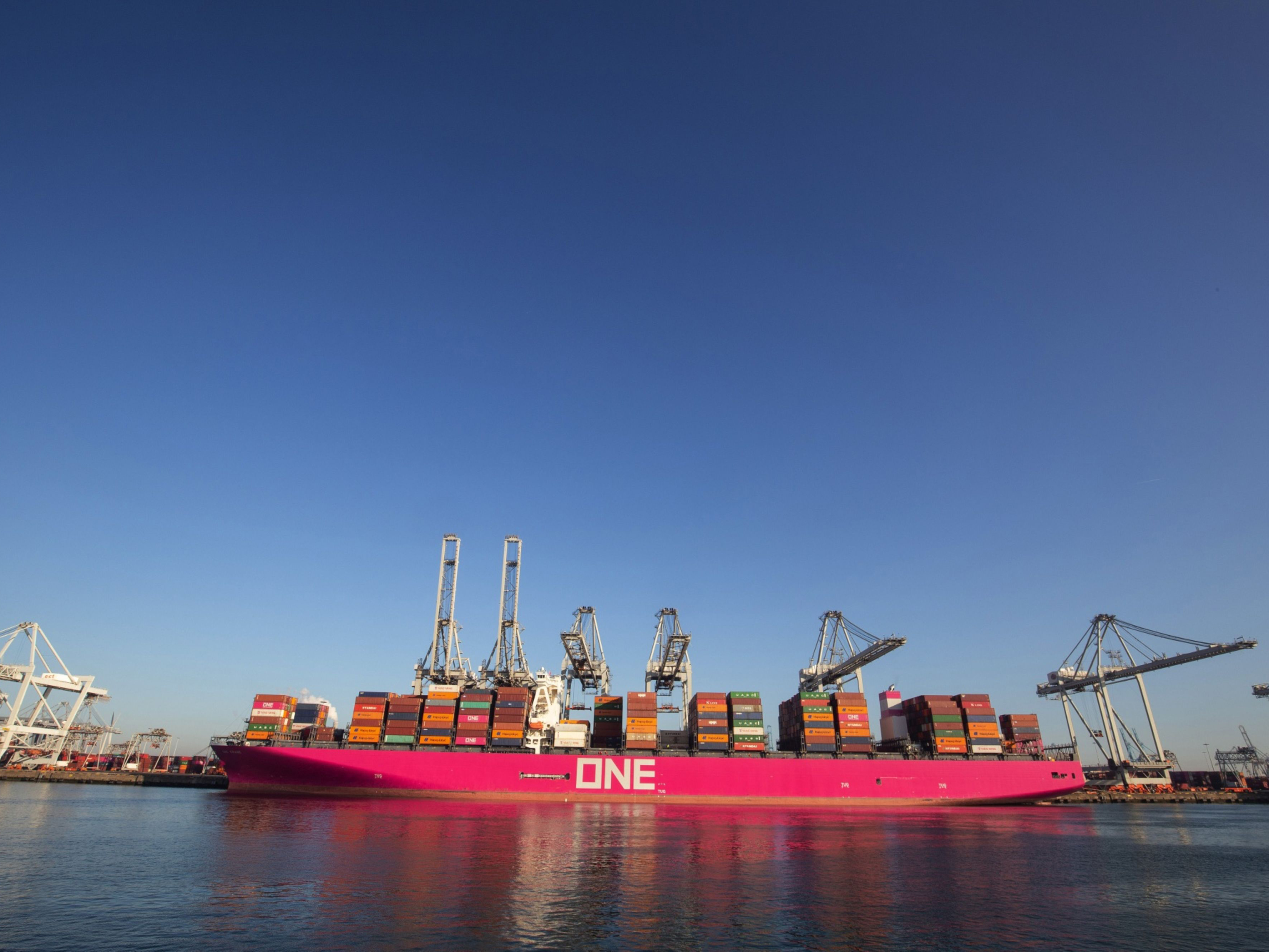 Shipping containers sit on the deck of cargo ship One Crane, docked at the Port of Rotterdam, in Rotterdam, Netherlands. Photo: Bloomberg.