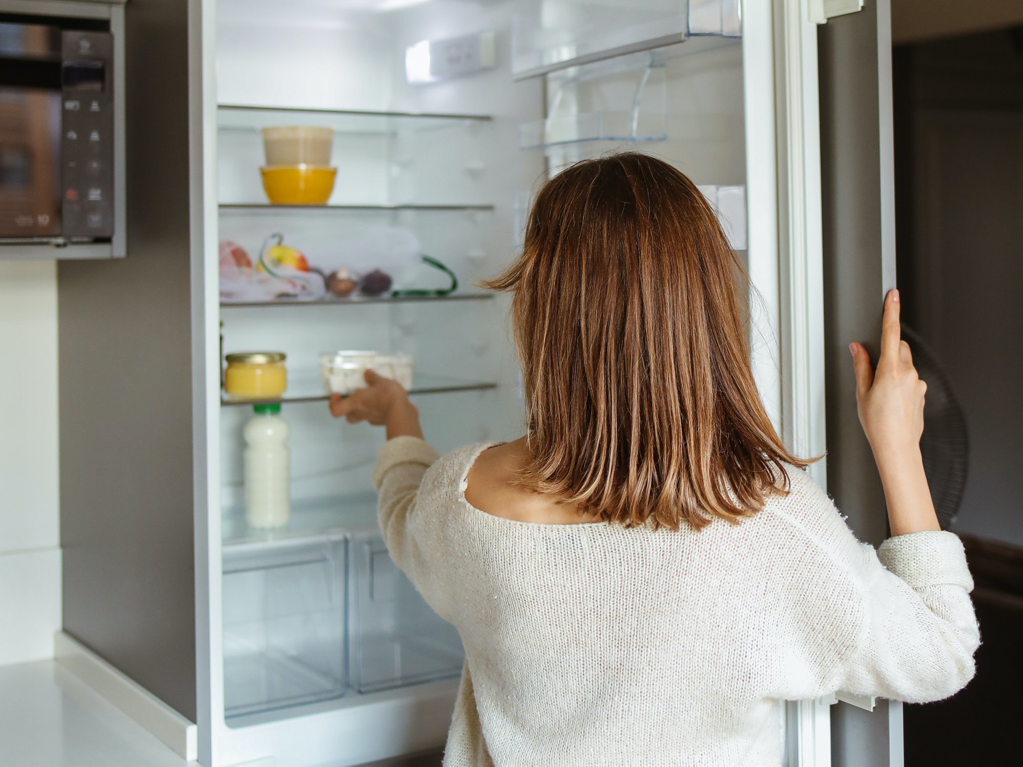 Food items in a refrigerator. Photo: Pexels.