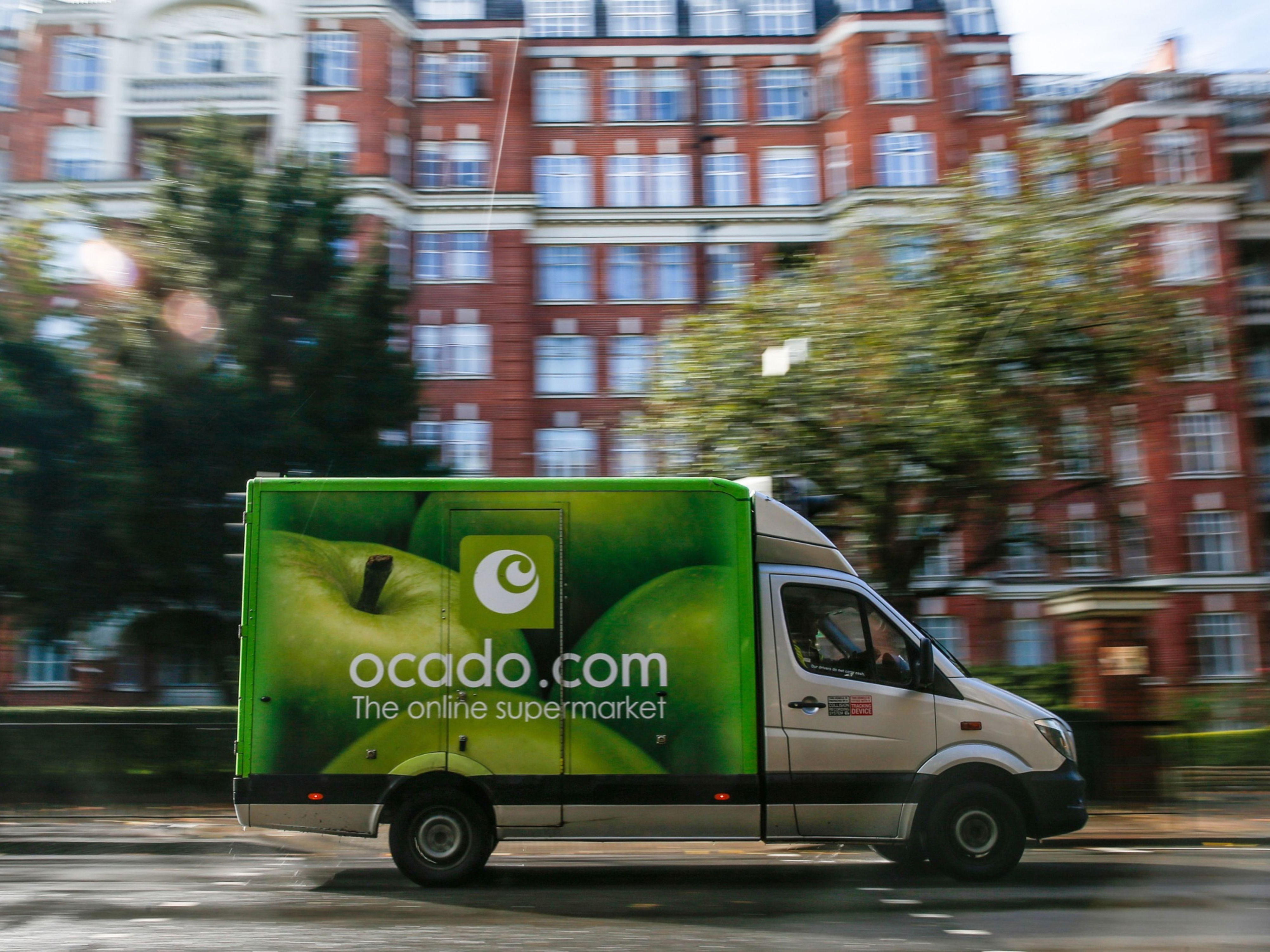 A delivery truck operated by Ocado Group Plc. Photo: Bloomberg.