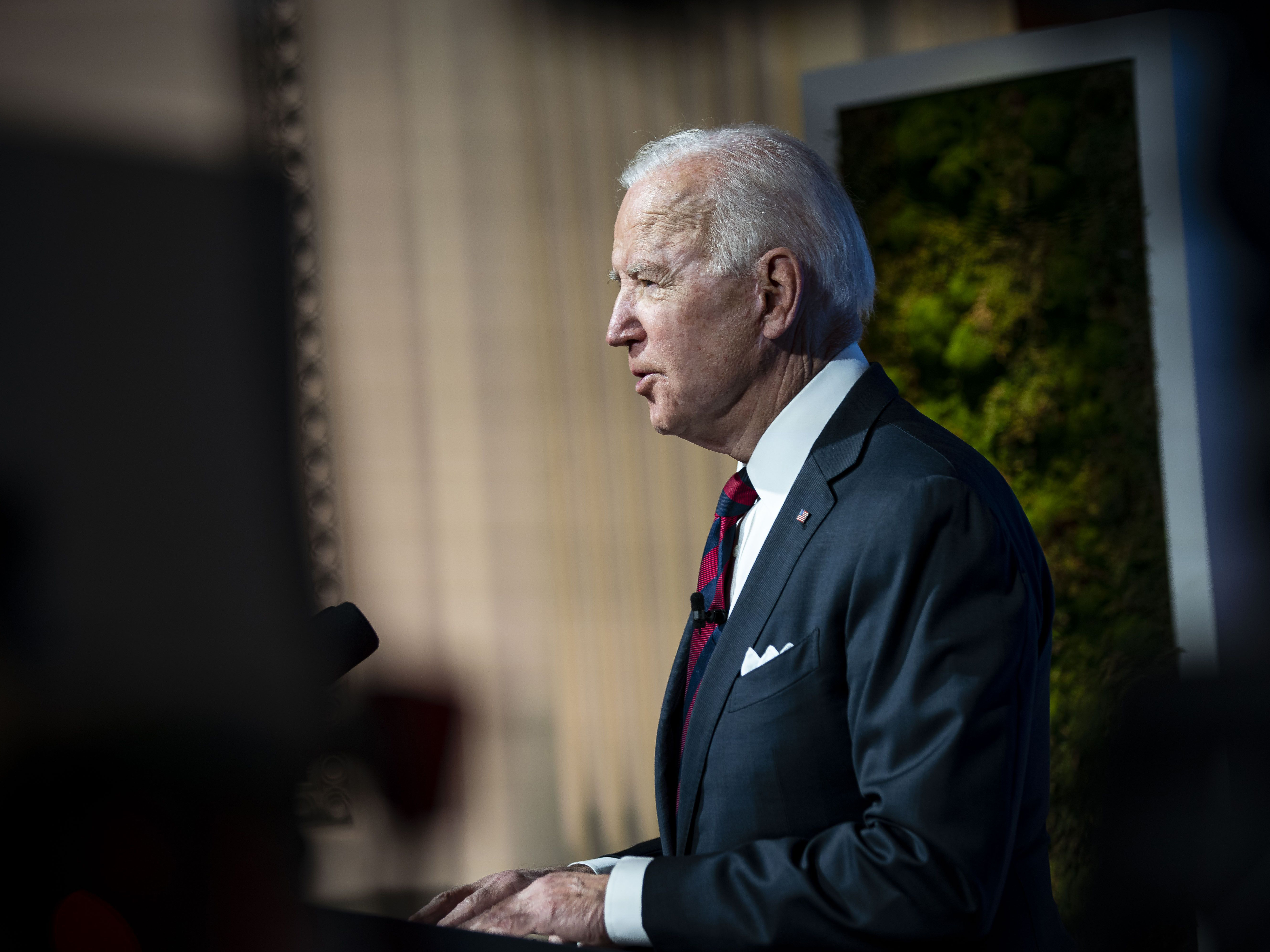 U.S. President Joe Biden speaks during the virtual Leaders Summit on Climate. Photo: Bloomberg.
