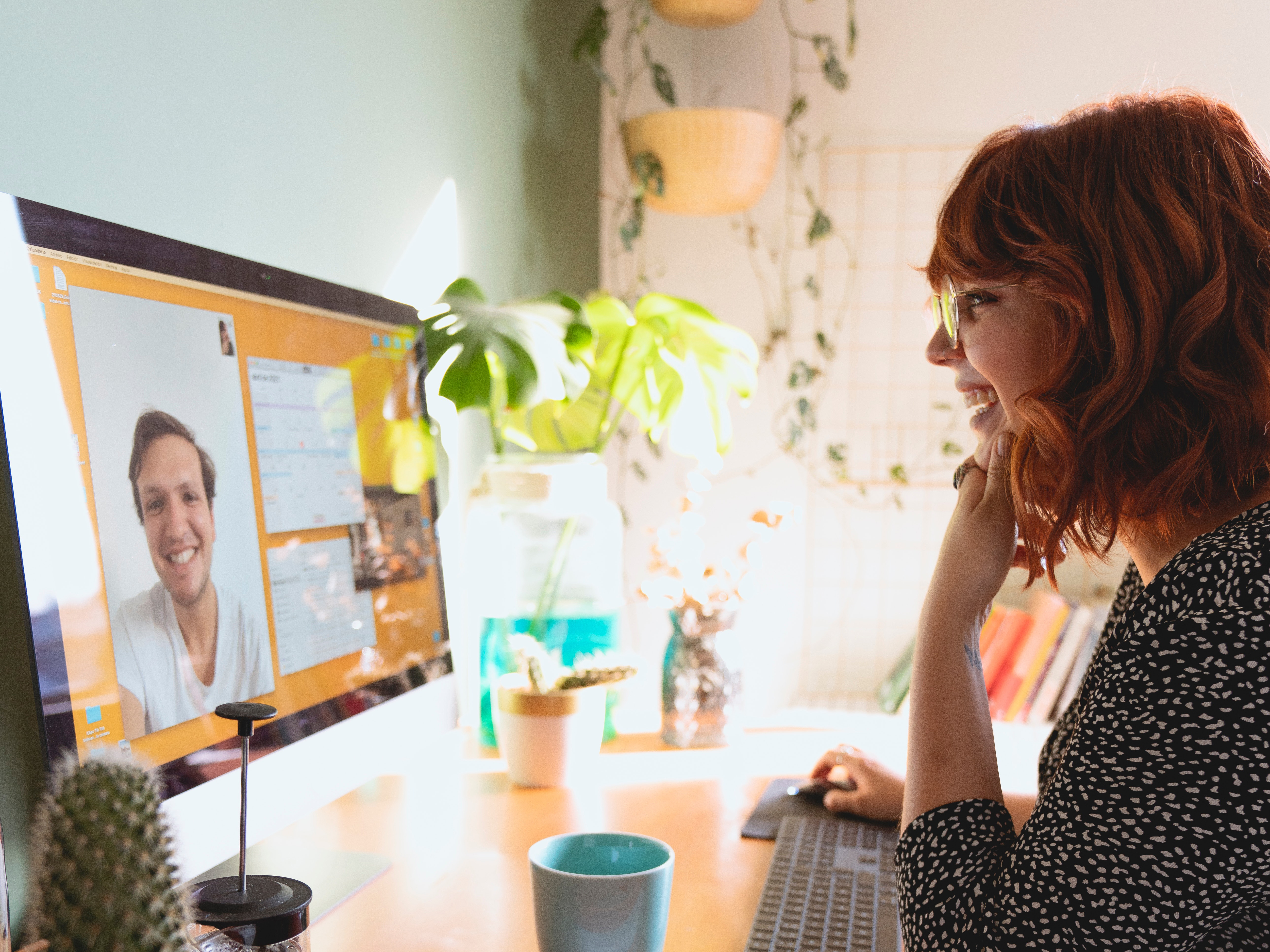 Professionals meet via video call. Photo: Los Muertos Crew/ Pexels.