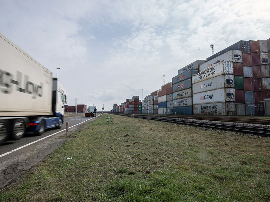 Russia-related containers at the Port of Rotterdam, on March 30. Photo: Bloomberg.