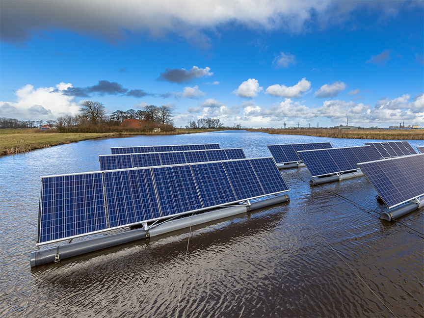 Photovoltaic panels at a floating solar farm. Photo: Getty.