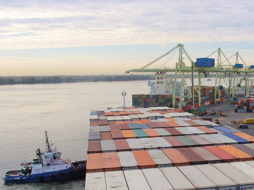 A container ship sits docked at the Port of Montreal. Photo: Montreal Port Authority.