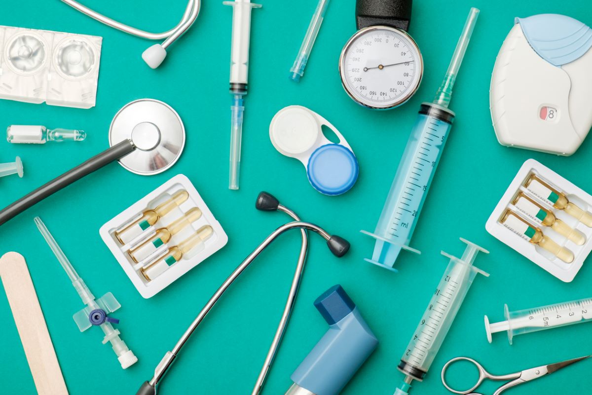 Medical Device Home Delivery I Stock 1250431727