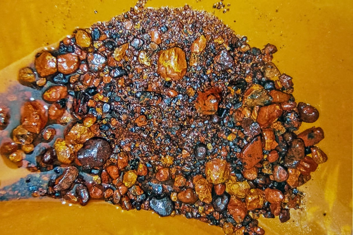 A bunch of flushed coltan ore.Coltan ore contains metals of Tantalum and Niobium. Photo: iStock.com/Nada Bascarevic