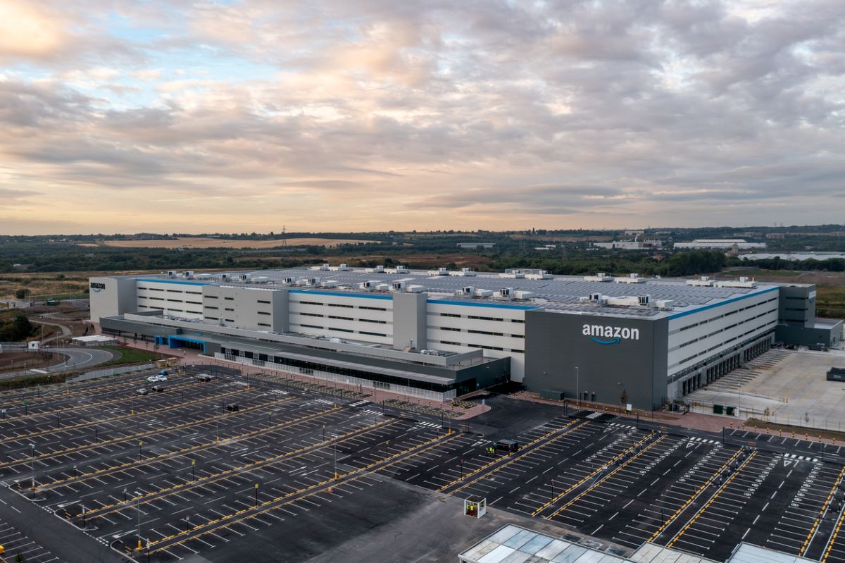 An Amazon distribution Warehouse in Leeds, U.K. Photo: iStock.com/Teamjackson