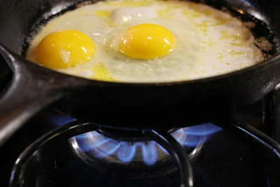 Soaring egg prices have driven the latest increase in Bloomberg...s monthly Breakfast Index. Photographer: Scott Olson/Getty Images