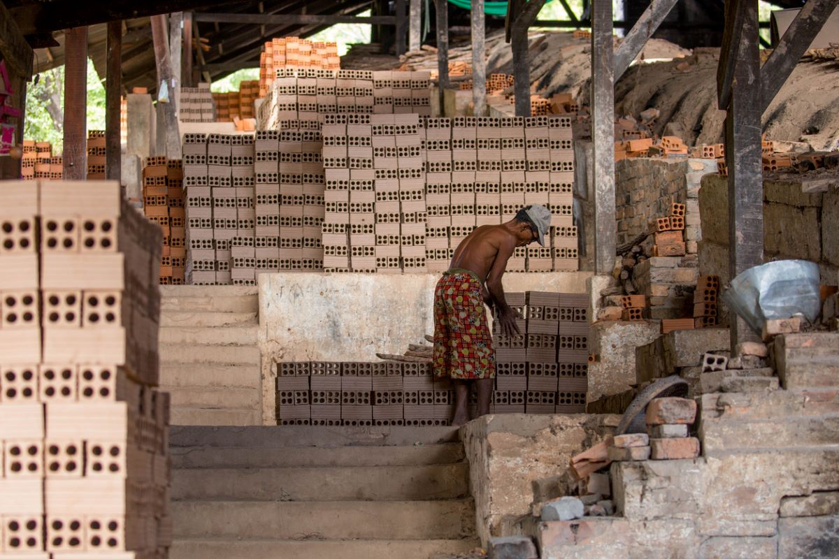 Brick Factory at Kampong Chhnang, Cambodia. Photo: iStock.com/Goddard_Photography