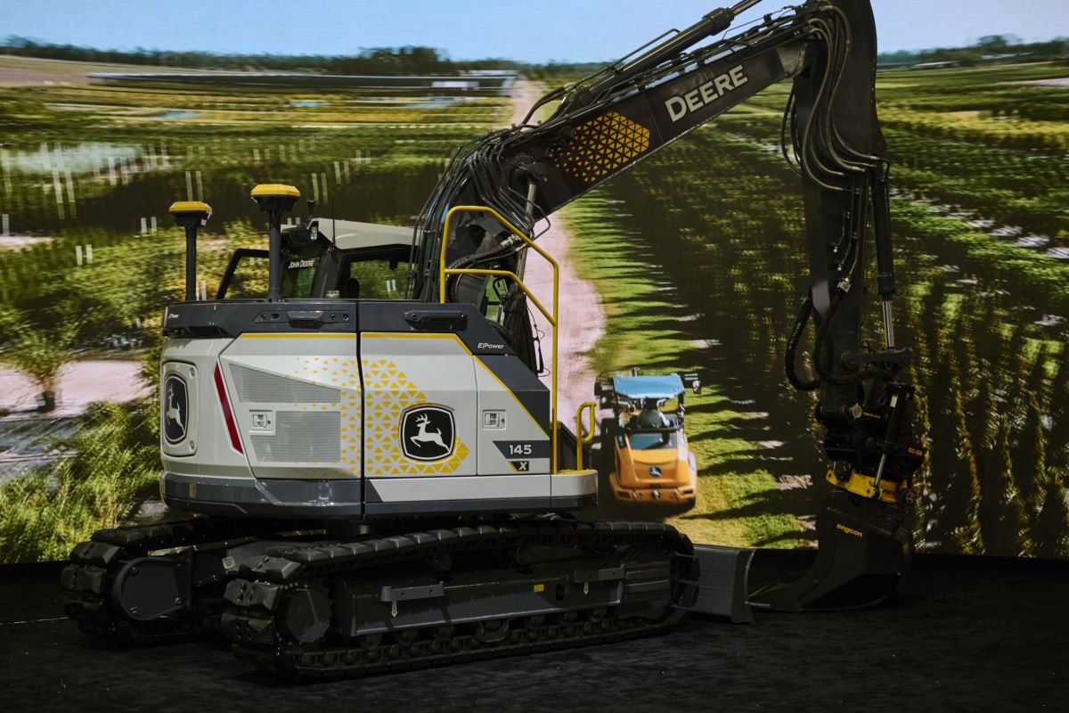A John Deere 145 X-Tier electric excavator. Photographer: Bridget Bennett/Bloomberg