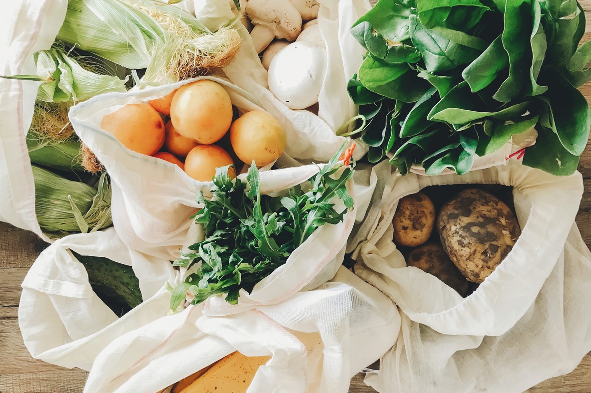 Fresh vegetables in eco cotton bags. Photo: iStock.com/Bogdan Kurylo