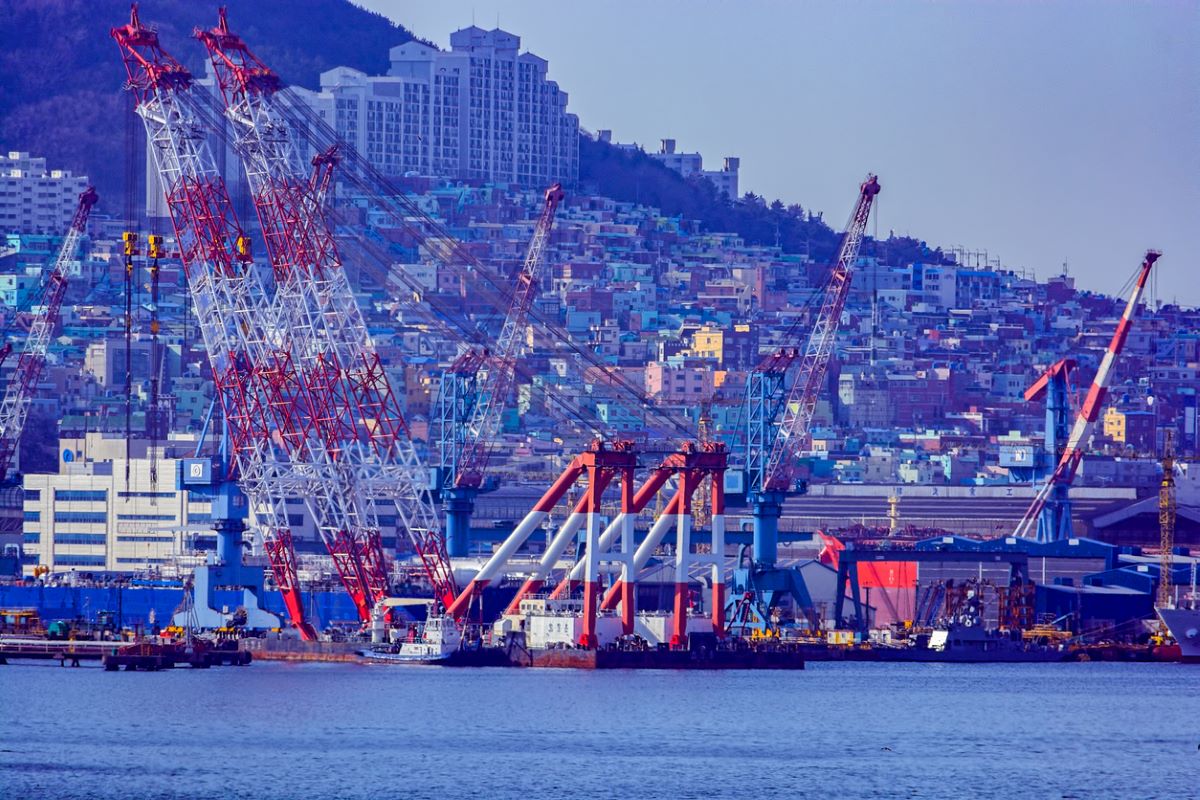 Busan Shipbuilding & Offshore Co., Ltd. shipyard on Geoje island in the Harbor of Busan, South Korea. Photo: iStock.com/IgorSPb