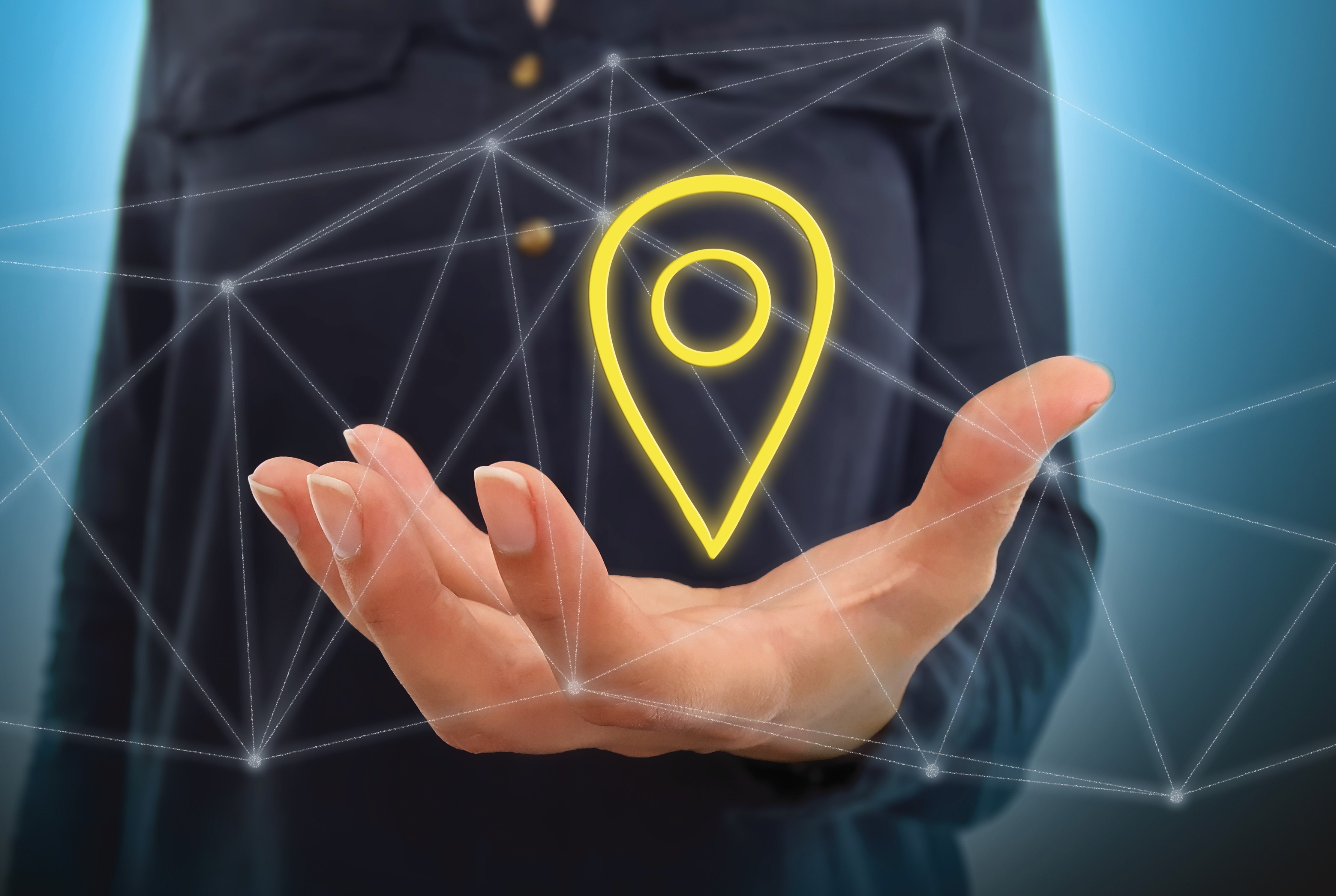 Businesswoman on blurred background using localisation map