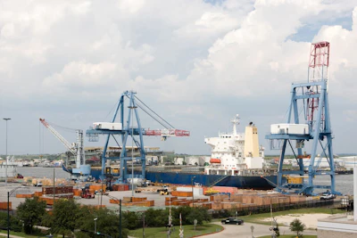 Port Of Mobile, Alabama. Photo: iStock.com/sframephoto