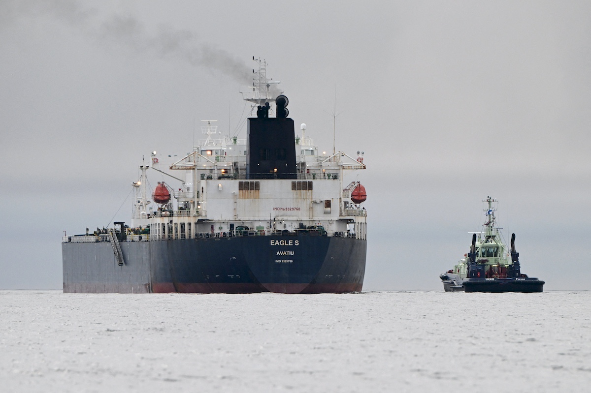 Oil tanker Eagle S outside the Porkkalanniemi, Kirkkonummi, on the Gulf of Finland. Photo: Jussi Nukari/AFP/Getty Images via Bloomberg