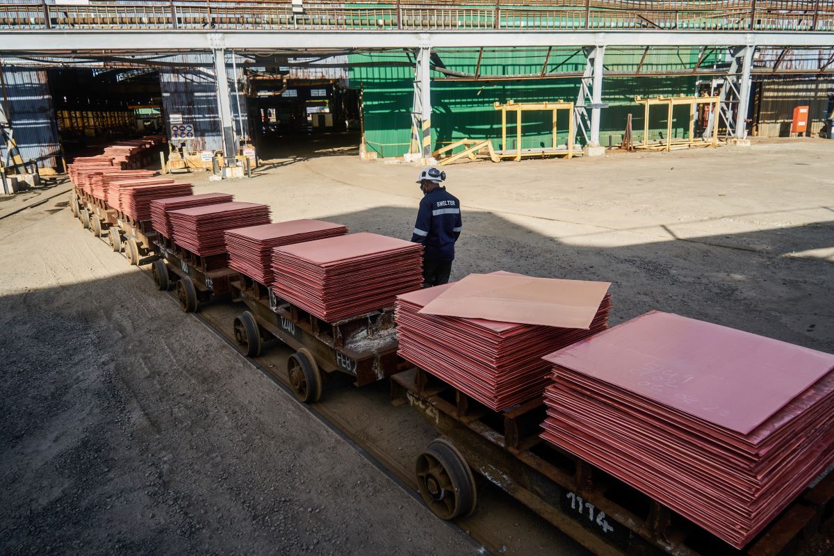 The moves in copper mirror what has been happening in other metals. Photographer: Zinyange Auntony/Bloomberg