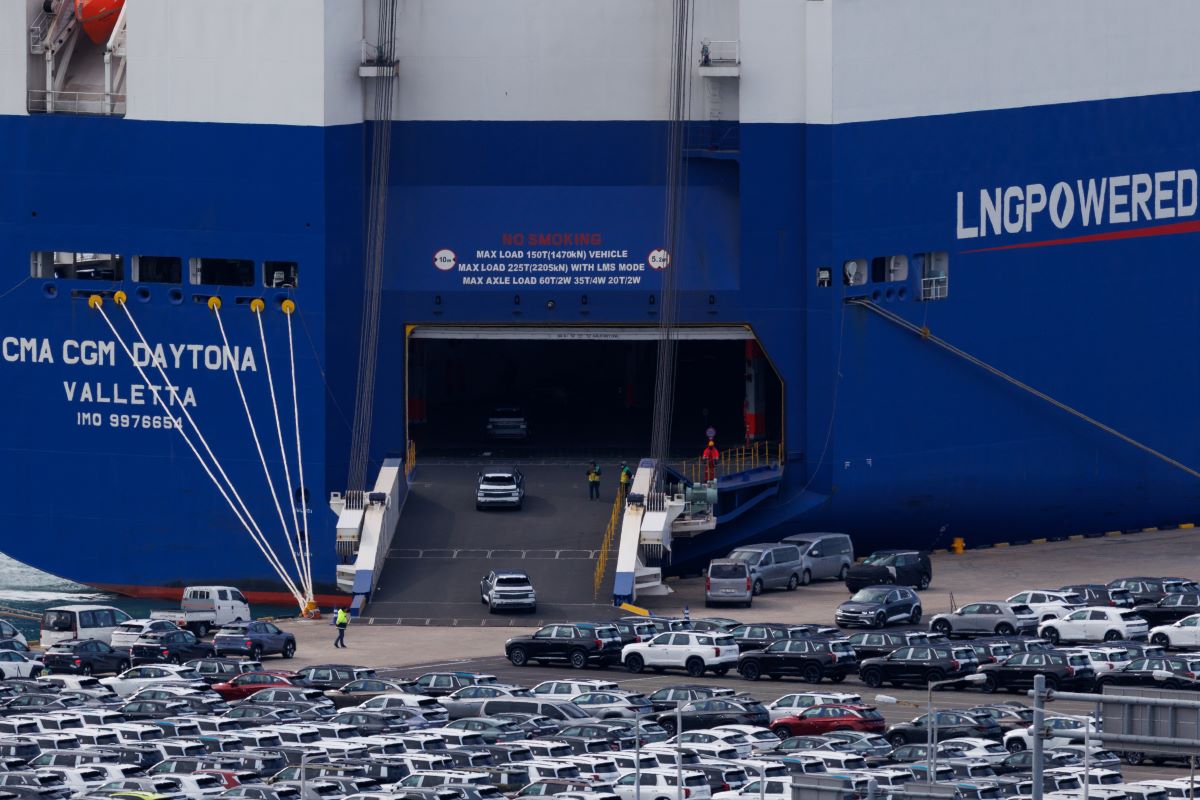 Vehicles bound for export in Ulsan, South Korea. Photographer: SeongJoon Cho/Bloomberg