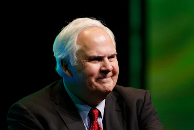 FedEx Founder and former CEO Fred Smith. Photo: Aaron M. Sprecher/Bloomberg