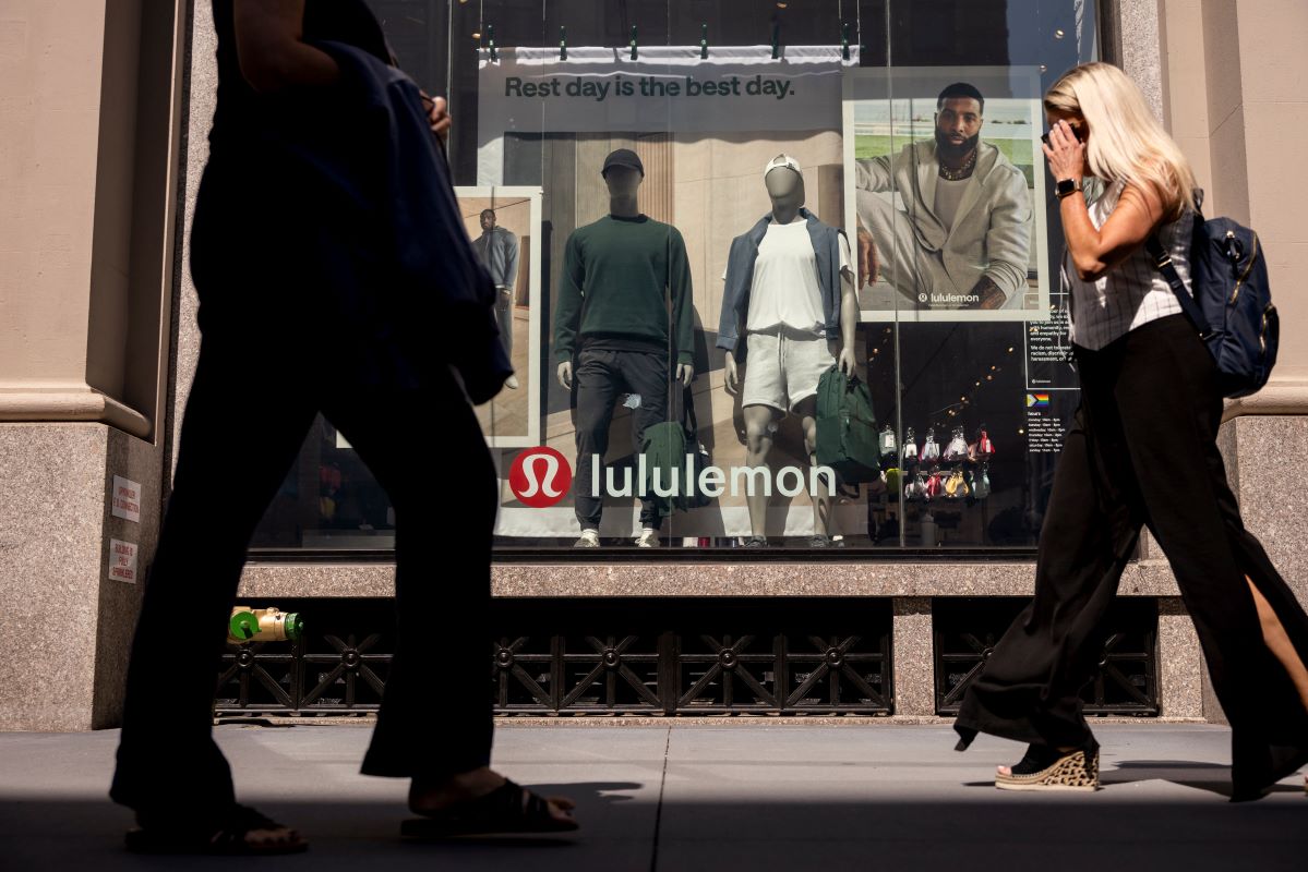 A Lululemon store in New York. Photographer: Yuki Iwamura/Bloomberg