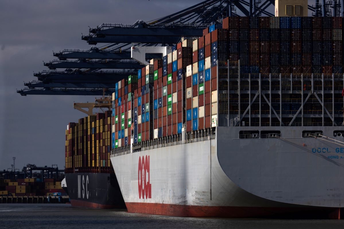 Loaded container ships at Felixstowe port in Felixstowe, U.K. Photographer: Chris Ratcliffe/Bloomberg