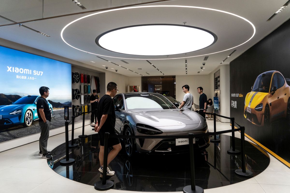 A Xiaomi Corp. YU7 electric SUV on display at one of the company's stores in Shanghai. Photographer: Qilai Shen/Bloomberg