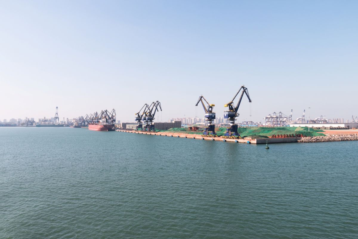 Port of Yantai, China. Photo: iStock/daizuoxin