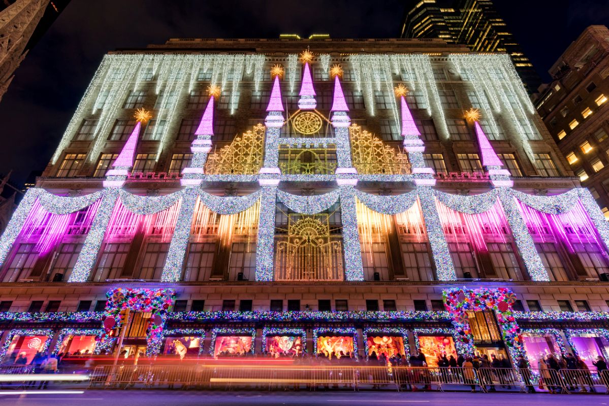 Saks Fifth Avenue flagship store in New York City. Photo: iStock/francois-roux