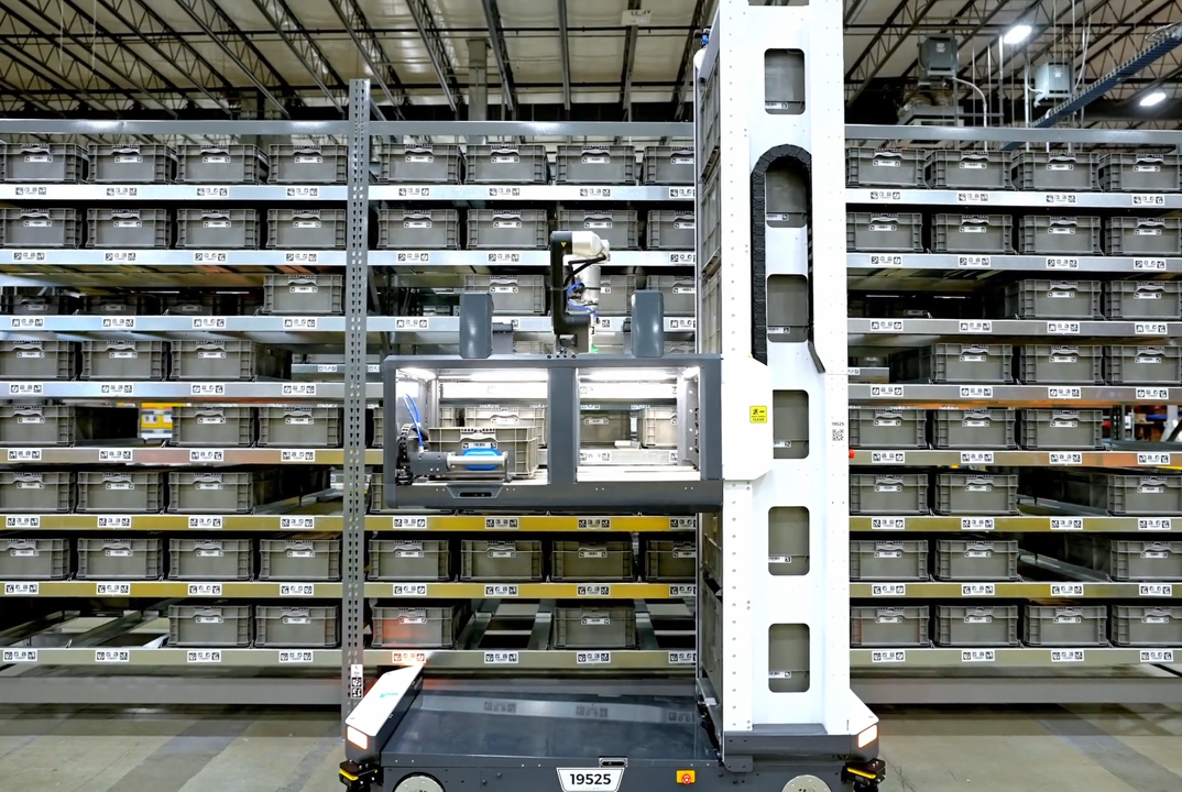 Photo: Locus Robotics