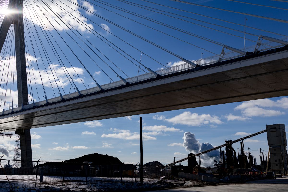 The Gordie Howe International Bridge under construction in Detroit on Feb. 12. Photographer: Emily Elconin/Bloomberg