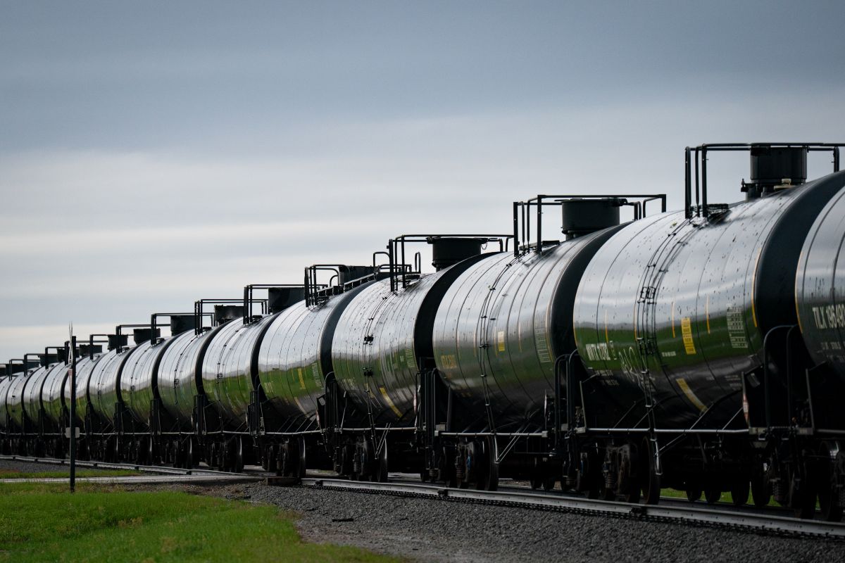 Train cars loaded with ethanol arrive at the Port of Little Rock in Little Rock, Arkansas. Photographer: Al Drago/Bloomberg