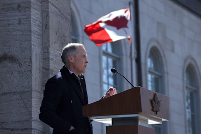 MARK CARNEY CANADA BLOOMBERG.jpg