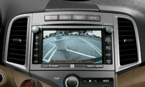 Transport Minister Marc Garneau has announced proposed new regulations that would require all new vehicles sold in Canada by May 1, 2018 to have rear-visibility systems installed.