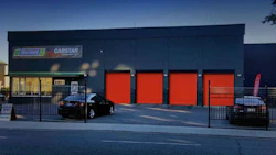 The new CARSTAR Express Ottawa Downtown is now officially open for business.