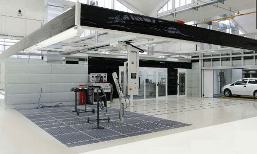 An example of a Symach FixLine install. The company will host a special information at NACE Automechnika 2017.