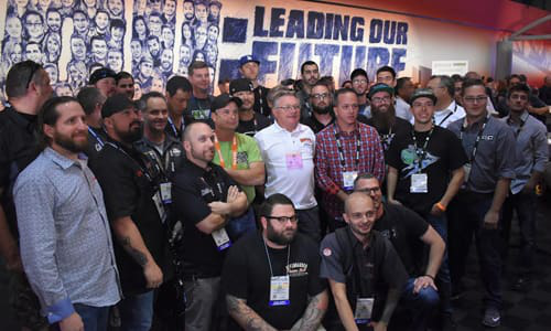 The Top 40 Finalists all pose for a photo op in SEMA Central Hall &ndash; at the top 40 event, 10 winning &lsquo;young guns&rsquo; were specifically honoured (Photo: Barett Poley)