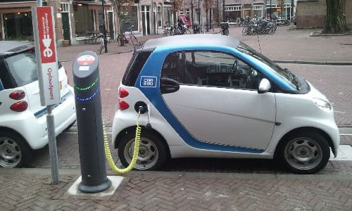 The price of cobalt, required in electric vehicle batteries, has reached record highs.