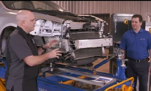 Mike Hoeneise, Car-O-Liner Training Academy manager, courtesy of Repairer Driven News.