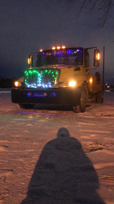 Towing Christmas4